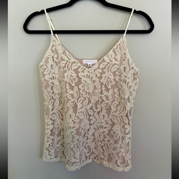 SOCIALITE Lace Beige Tank Top - Picture 4 of 8